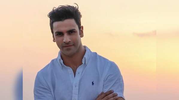 Vivek Dahiya