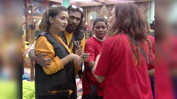 Kishori and Shivani’s verbal duel