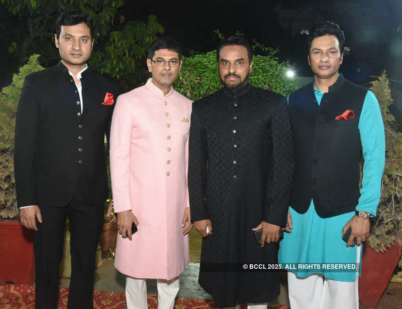 Hasnain Saberi hosts Eid Milap party