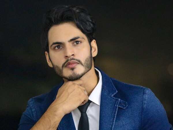 Ravi Bhatia Photos