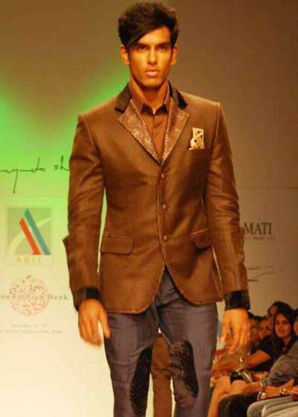 Deepak Shah Pictures