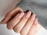 Nude nails