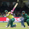 Quinton de Kock and Faf du Plessis build the chase