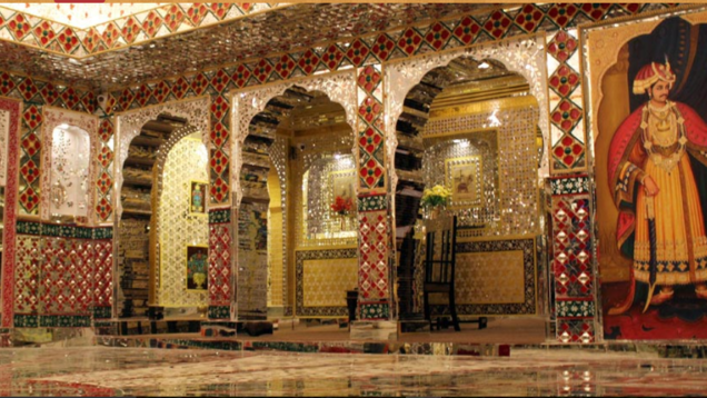 Forget Madame Tussauds, there is an amazing celebrity wax museum in Jaipur!