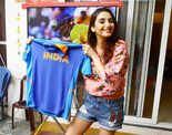 Sandalwood celebrities get together to watch the India-England match