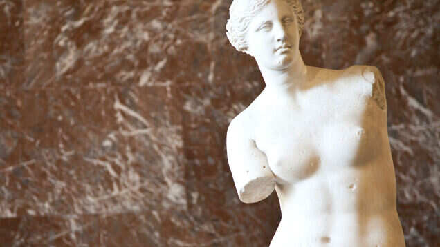 Louvre Museum presents perfumes inspired by eight of its famous art masterpieces