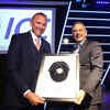 Article image for: <i class="tbold">Allan Donald</i> inducted in the ICC half of Fame