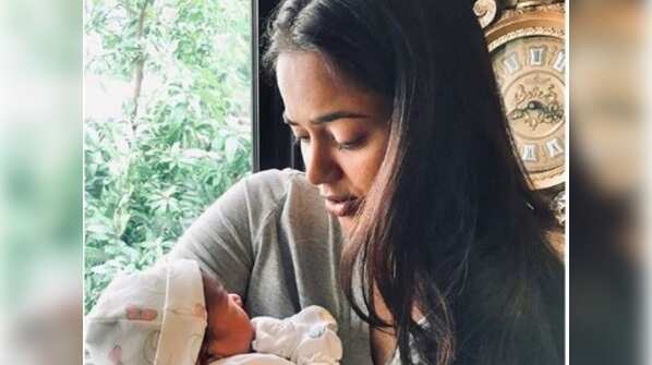 Sameera Reddy blessed with a baby girl
