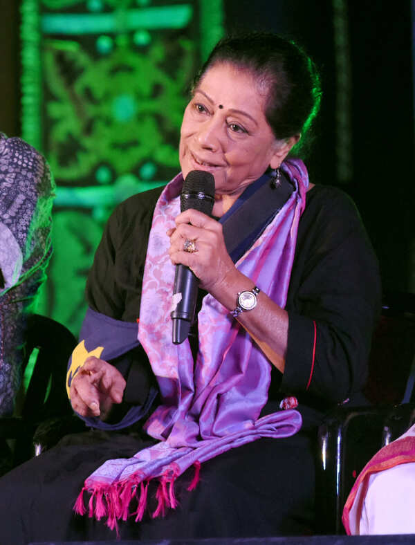 Chitra Sen Images