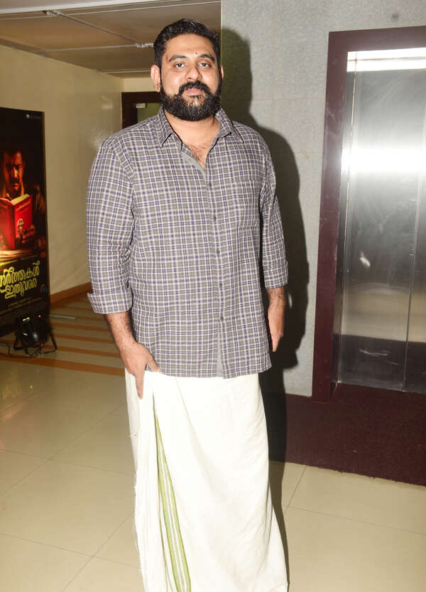 Manoj Nair Wallpapers