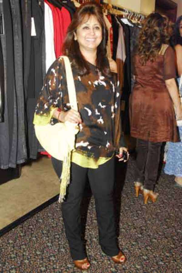 Neelam Shah Images