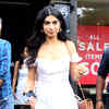 Article image for: Check out our latest images of <i class="tbold">khushi kapoor</i>