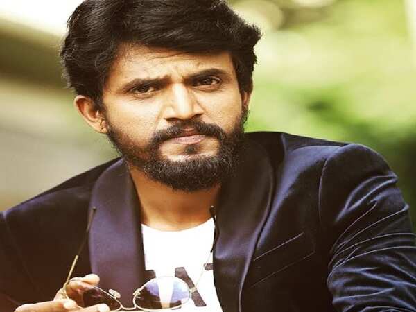 Kirik Keerthi Images