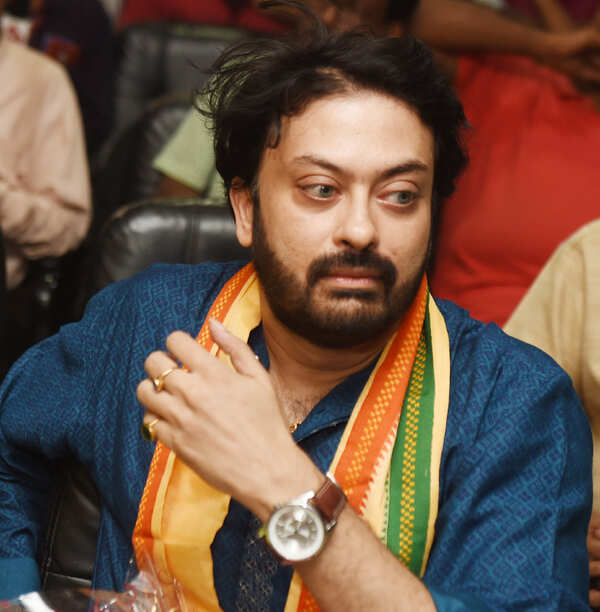 Saheb Chatterjee Photos