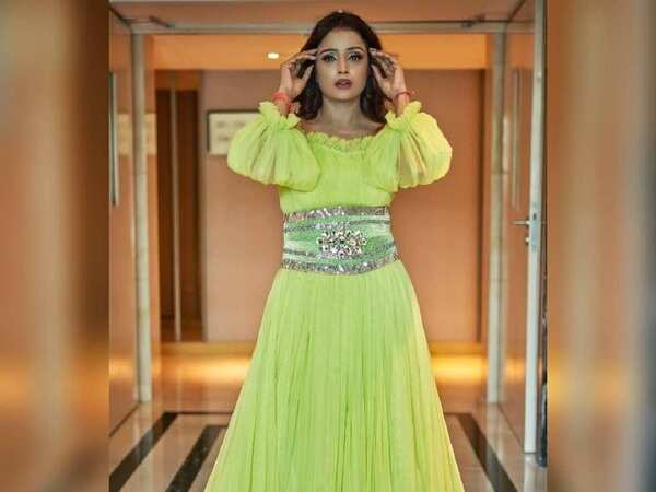 Parul Chauhan Pictures