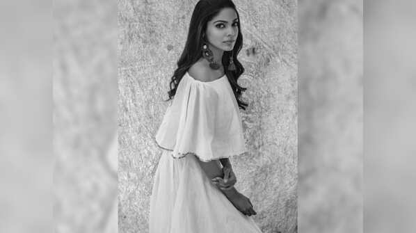 Pooja Sawant aces the style game in her latest picture
