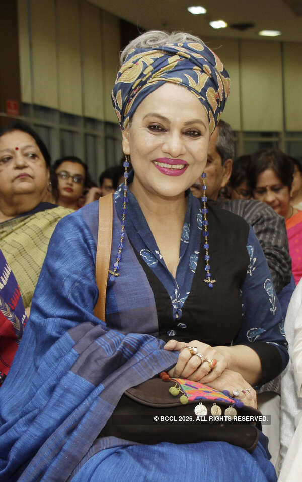 Alokananda Roy Images