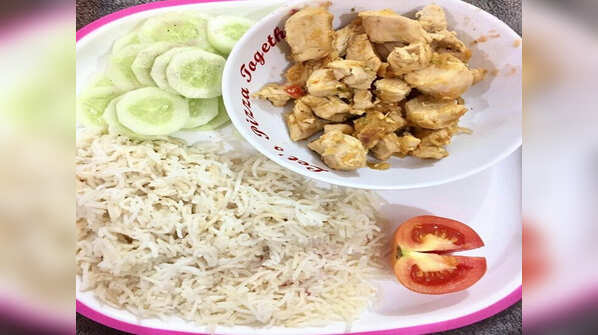Boiled chicken and rice