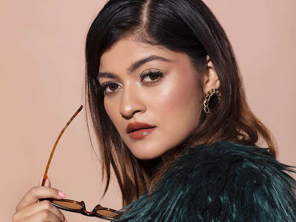 Prakruti Mishra Photos