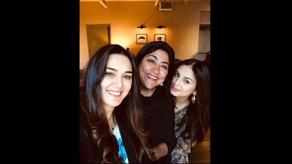 Photo: Preity Zinta shares a selfie with Huma Qureshi