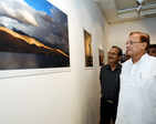 Dr BD Kalla inaugurates a photography exhibition 