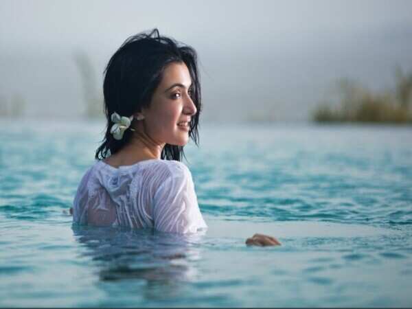 Arpita Chatterjee Images