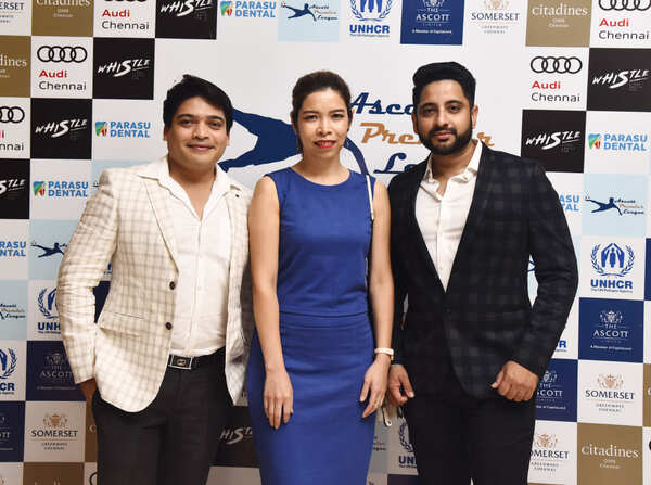 Manzoor Photos