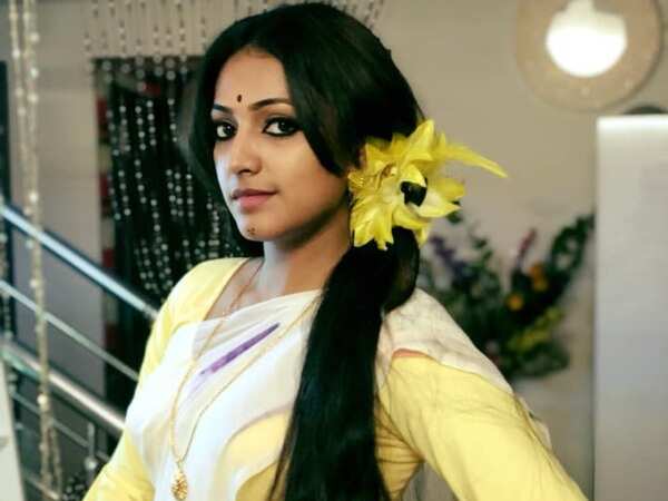 Haripriya Wallpapers