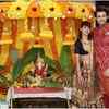 Maniesh Paul with wife