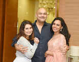 Shravan Kummar hosts a glitzy get-together