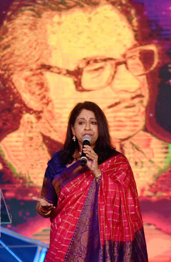 Kavita Krishnamurthy Wallpapers