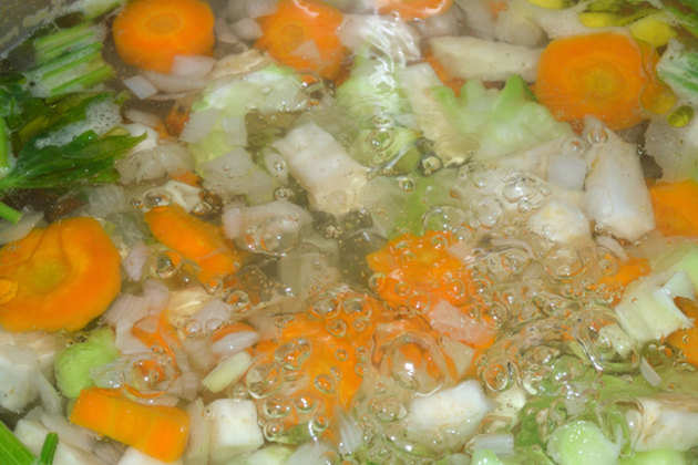 boiling-veggies