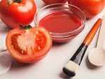 Tomato and yoghurt mask for brightening skin