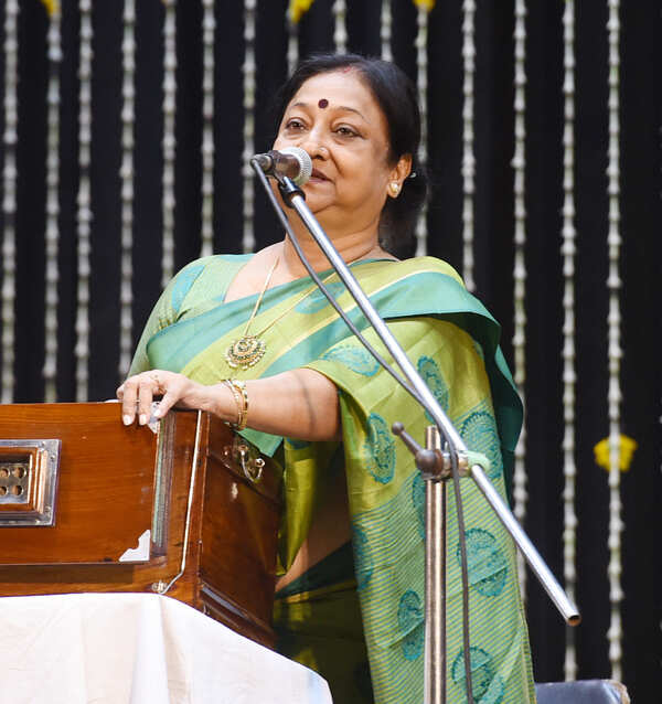 Indrani Sen Pictures
