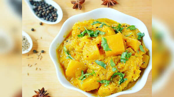 Kaddu ki sabzi and poori