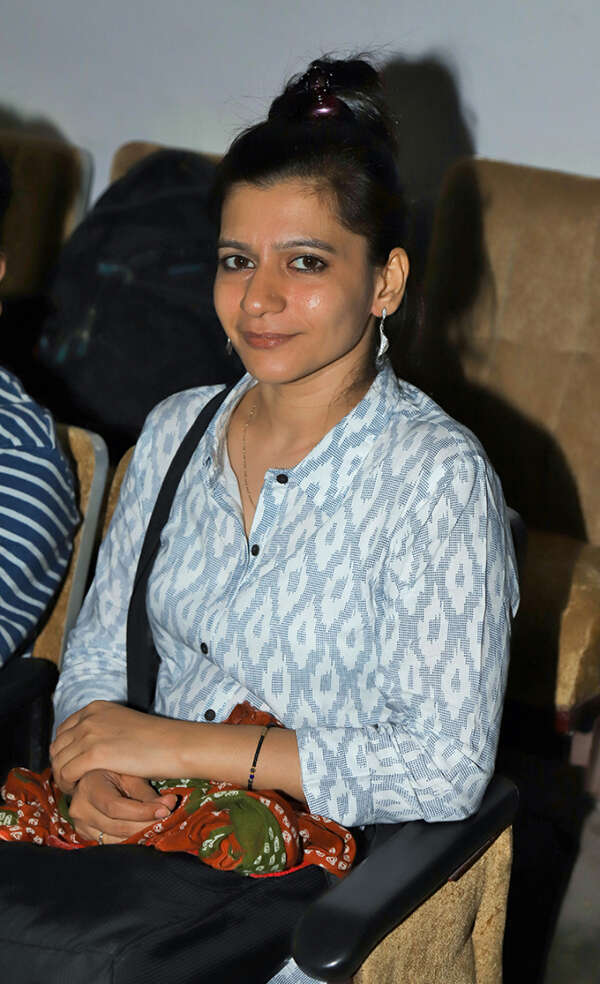 Pooja Singh Photos