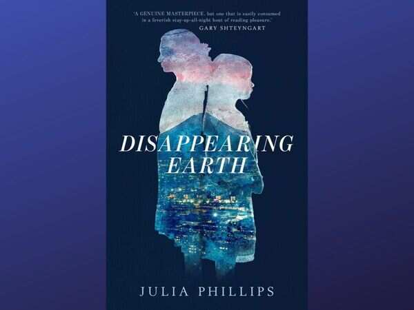 Julia Phillips Photos