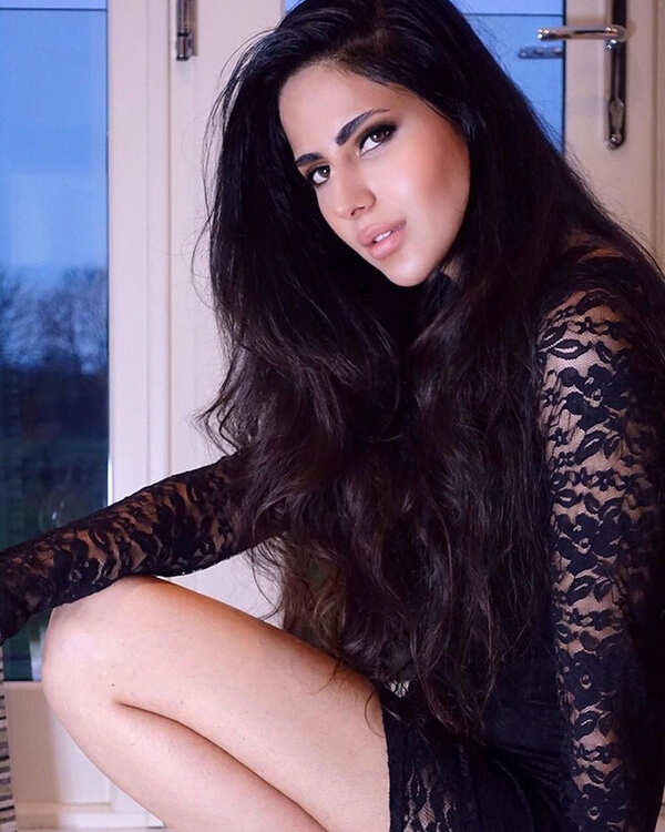 Alina Rai