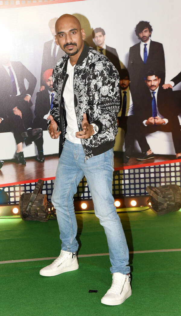 Sahil Khattar Images