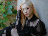 South Korean pop star Sulli found dead, see pictures