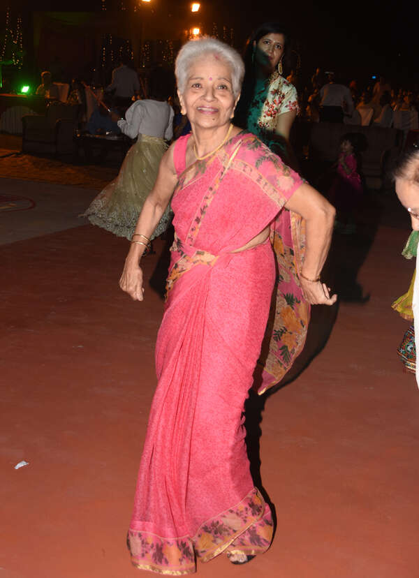 Usha Khanna Photos
