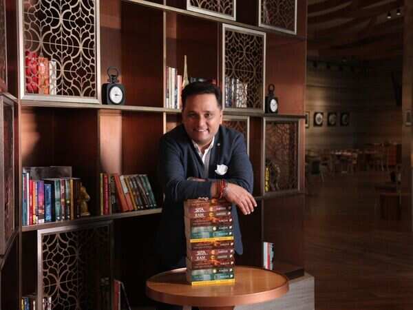 Amish Tripathi Photos