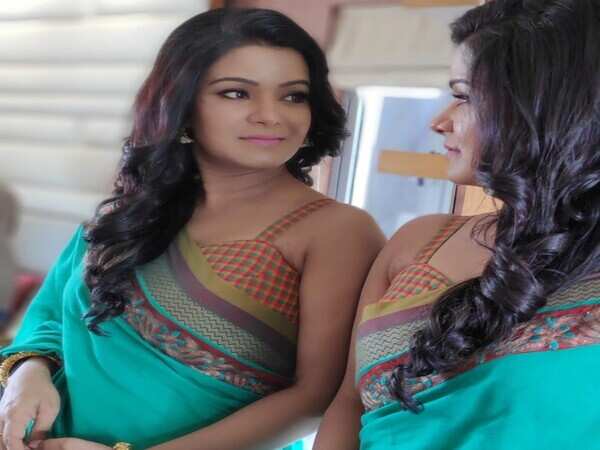 Sonalee Chaudhuri Photos