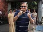 Rishi Kapoor casts his vote