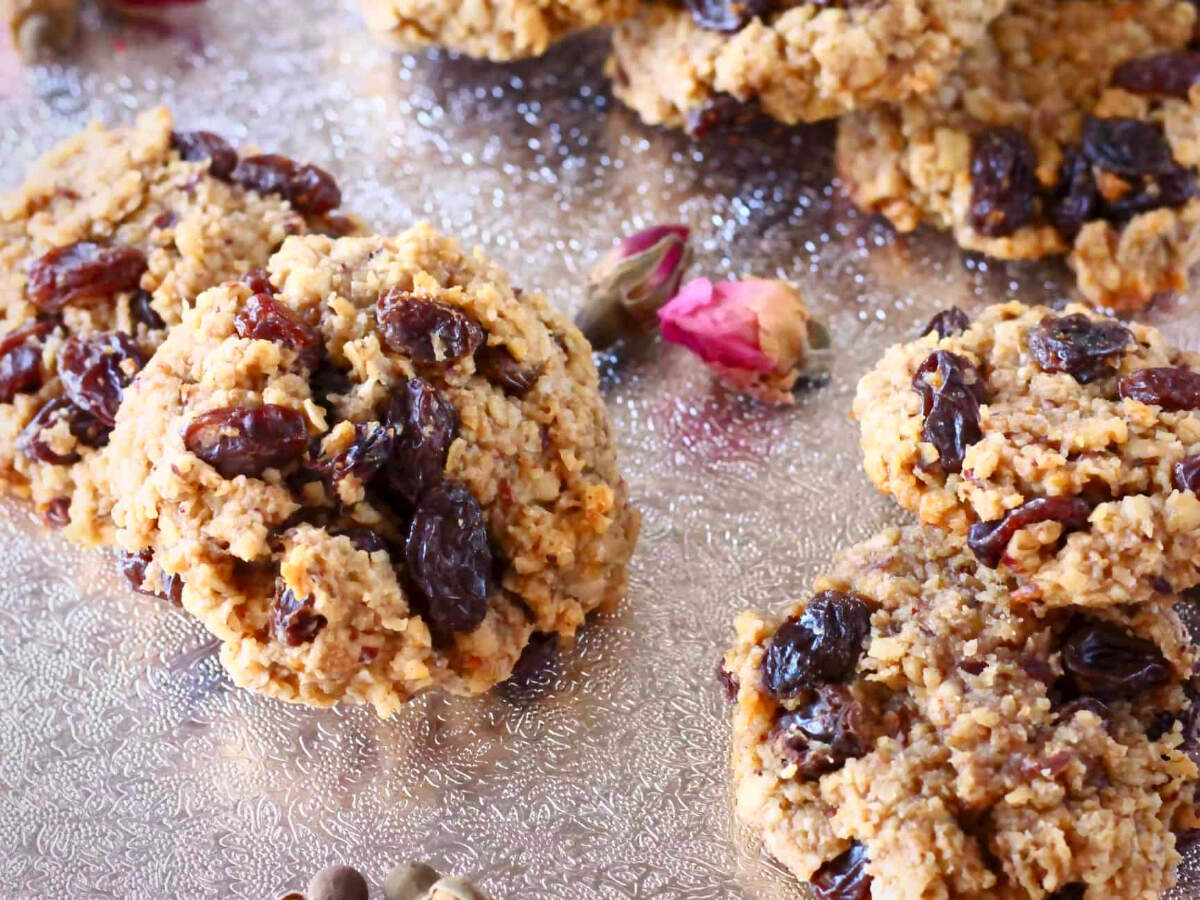 Baked Fruit and Nut Cookies Recipe: How to make Baked Fruit and Nut Cookies Recipe at Home | Homemade Baked Fruit and Nut Cookies Recipe - Times Food