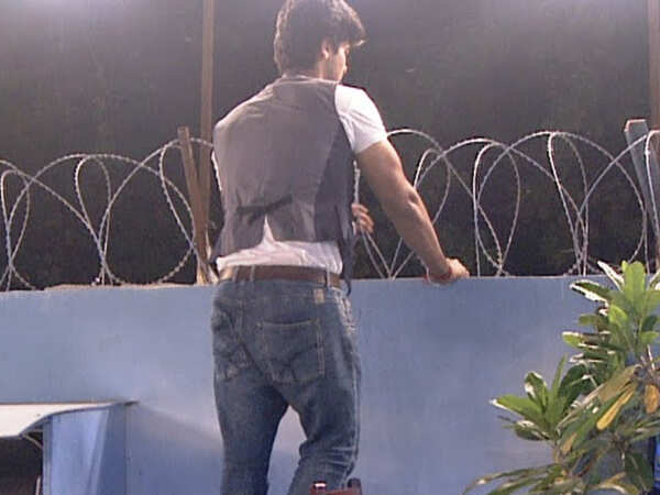 Kushal Tandon Wallpapers