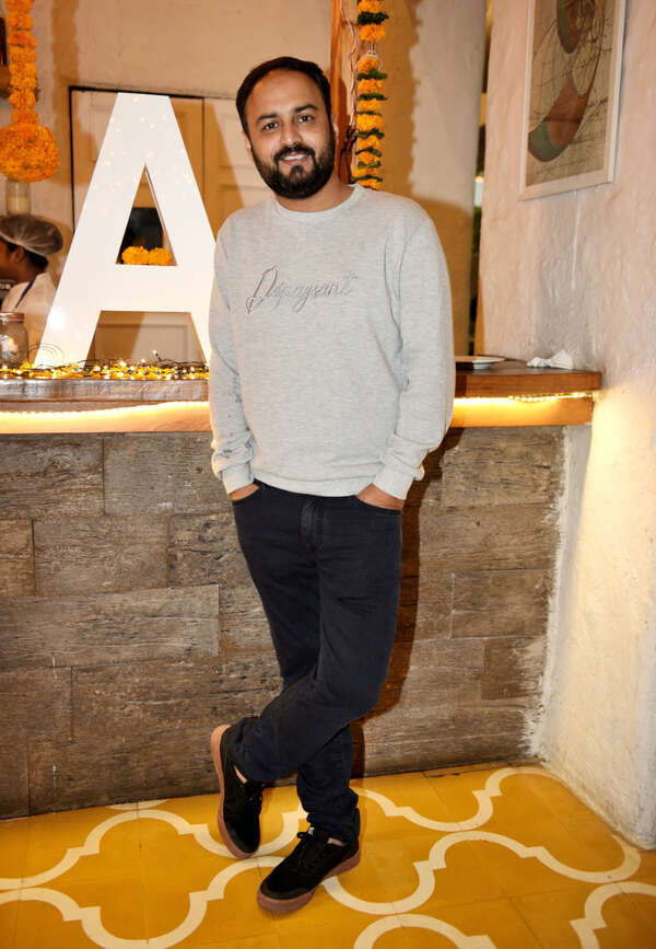 Amar Kaushik Pictures