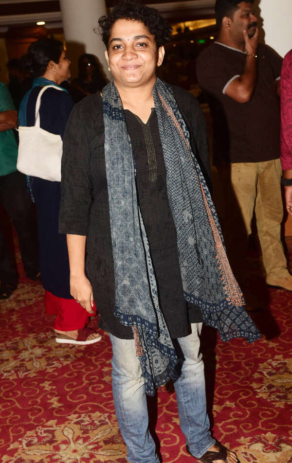 Soumya Sadanandan Photos