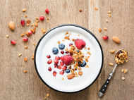 Fond of greek yoghurt? Here’s how you can make it at home