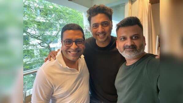 Dhrubo busy with the script of Dev’s next